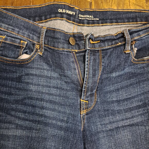 Old Navy Original Mid-Rise Jeans size 8 regular - Picture 5 of 6